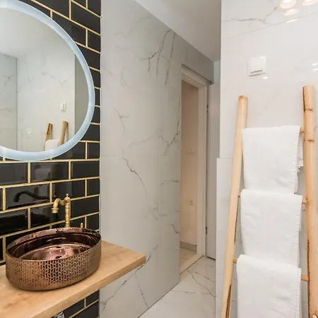 Tija Exclusive Apartment *