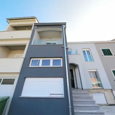 Tija Exclusive * زادار